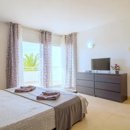 Leon Inmo Coral - 10190 Villa Empuriabrava