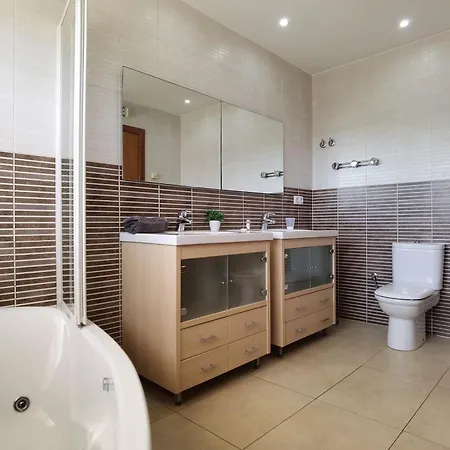 Villa Leon Inmo Coral - 10190 Ampuriabrava